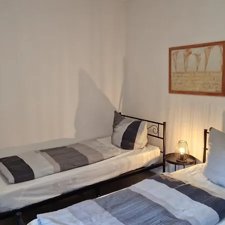 Gaestezimmer Homestay *